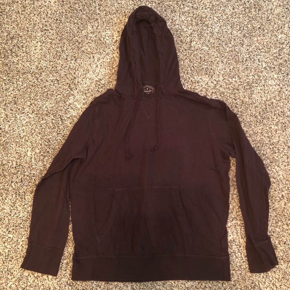 Maroon men’s long sleeve hooded shirt